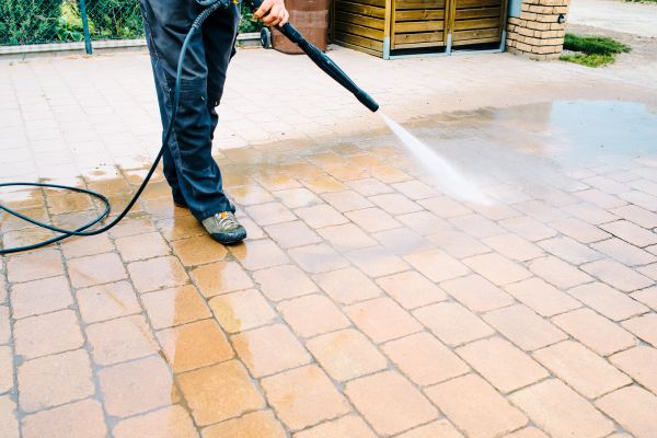 Pavement Staining in South Jordan